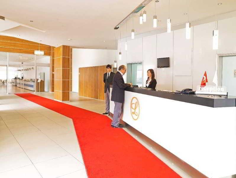 Legend Hotel Riva Luaran gambar